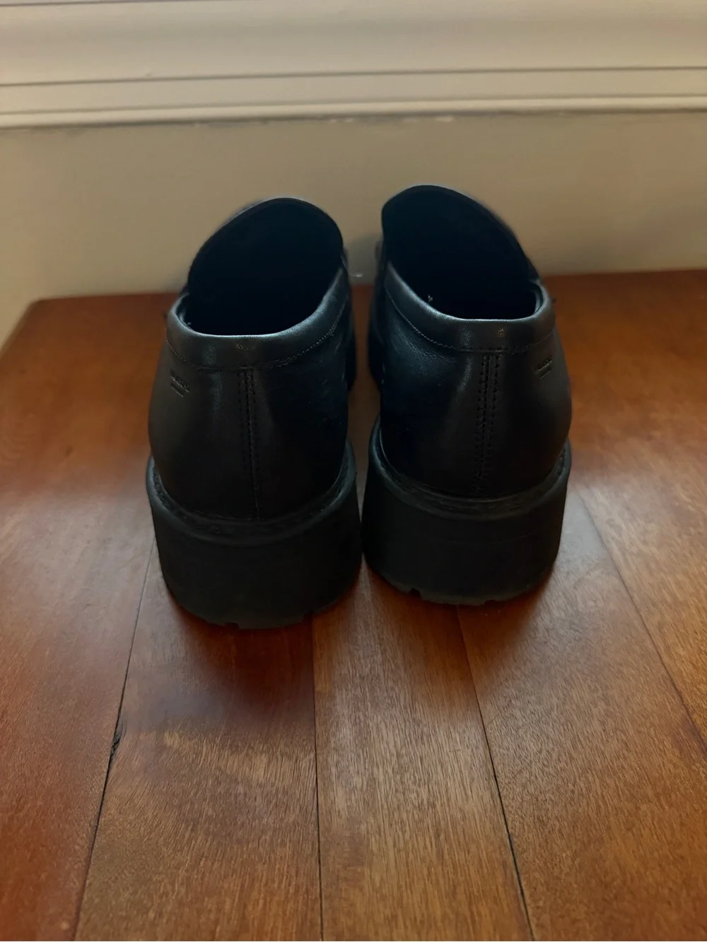 Women’s Vagabond Black Leather Loafers